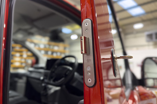 New 2023 Transit Custom Deadlock